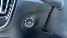 Volvo Xc40 2.0 T4 Inscription 5dr AWD Geartronic Petrol Estate